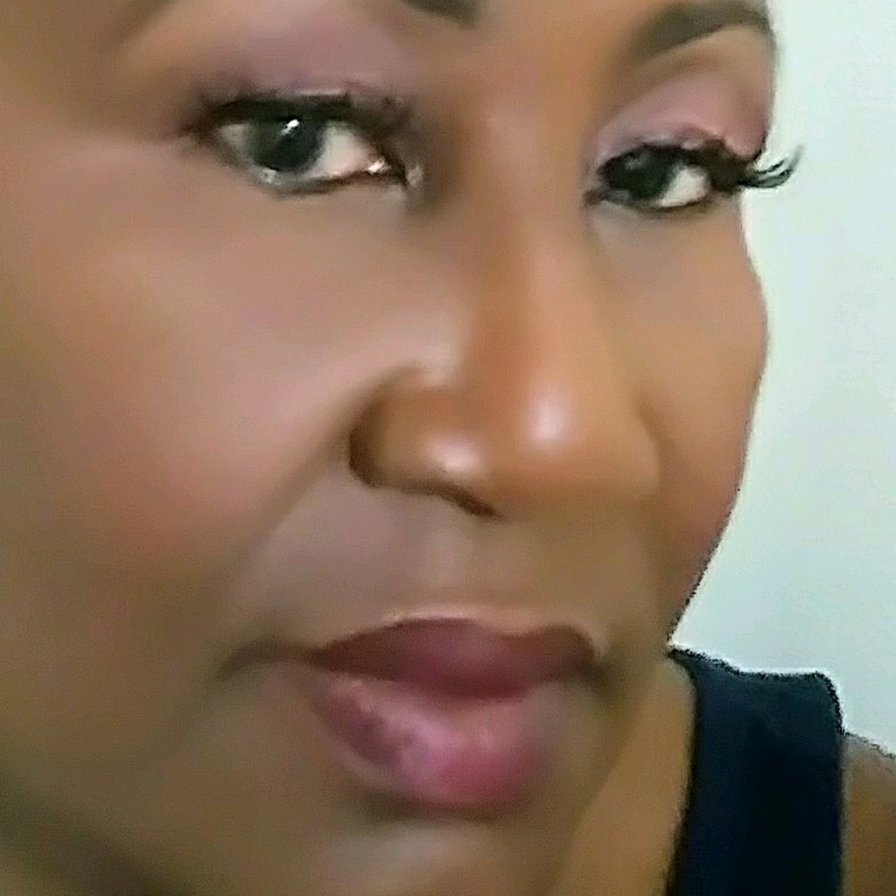 Meet your Posher, Priscilla